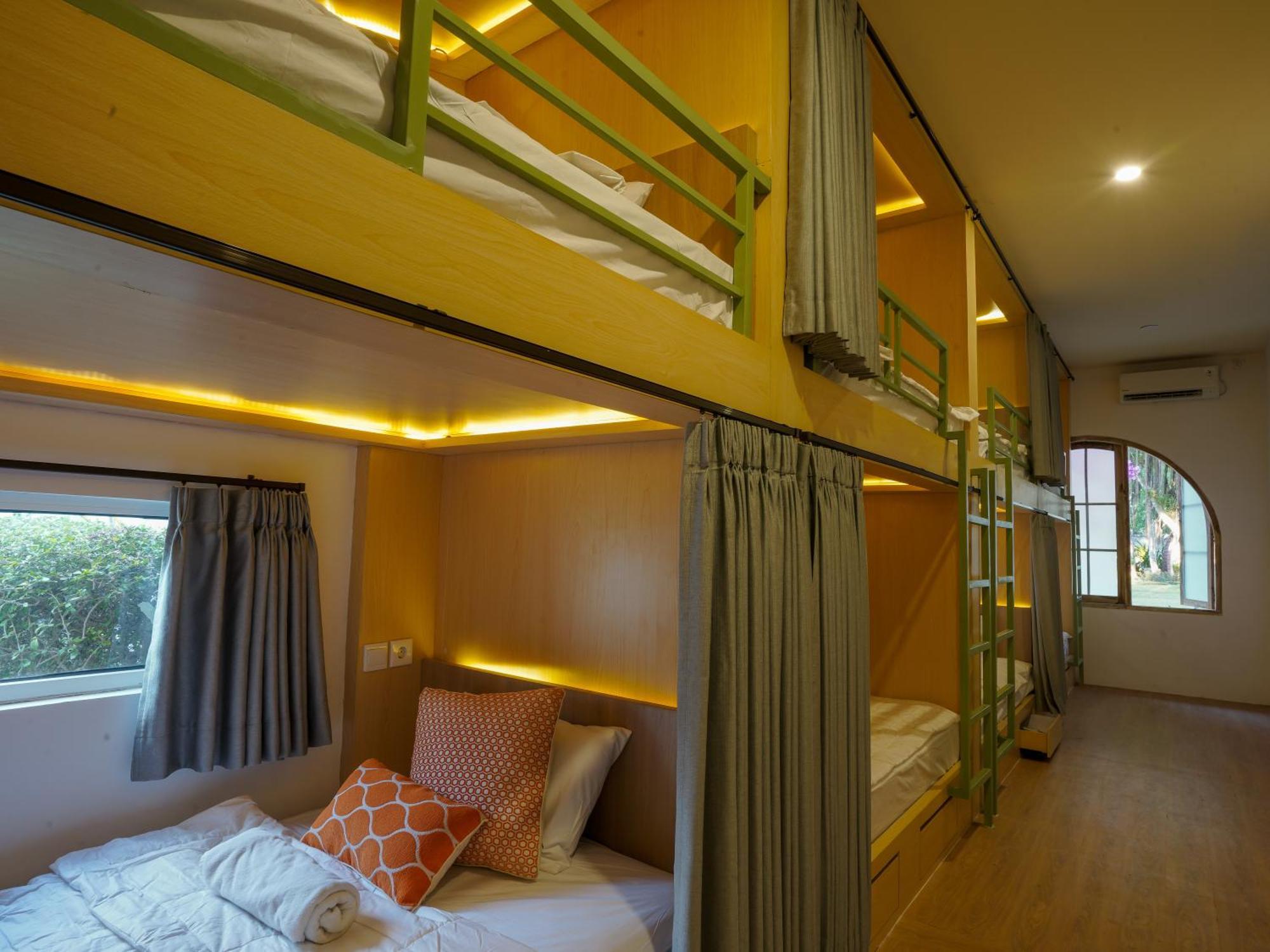 Puri Rinjani Bungalows & Hostel Kuta  Екстер'єр фото