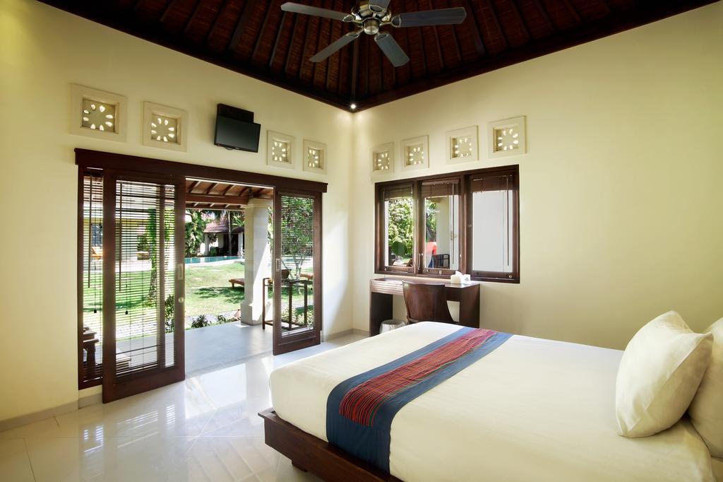 Puri Rinjani Bungalows & Hostel Kuta  Екстер'єр фото